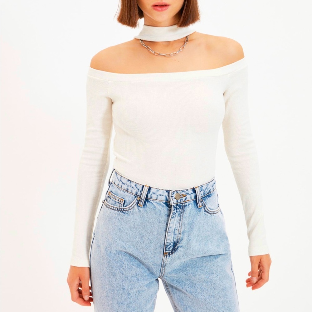 Off shoulder ribbed blouse size XS